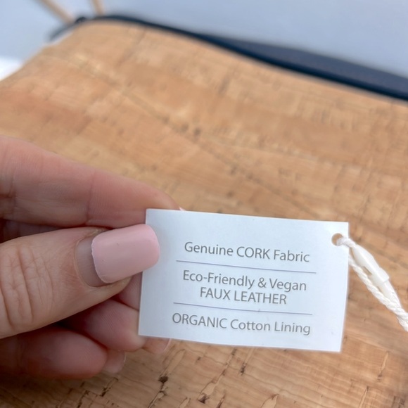 Natalie Therese Genuine Cork with Faux Navy Leather Medium Crossbody NWT - Picture 8 of 11